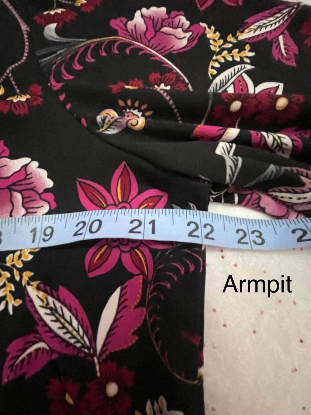 Westport Floral Crisscross Back Blouse | Size 1X | Classic Staple Piece Dressy - Picture 9 of 10